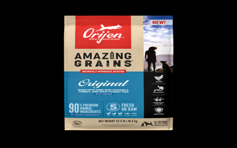 What are the main benefits of First Mate dog food? Explore its simple, quality ingredients.